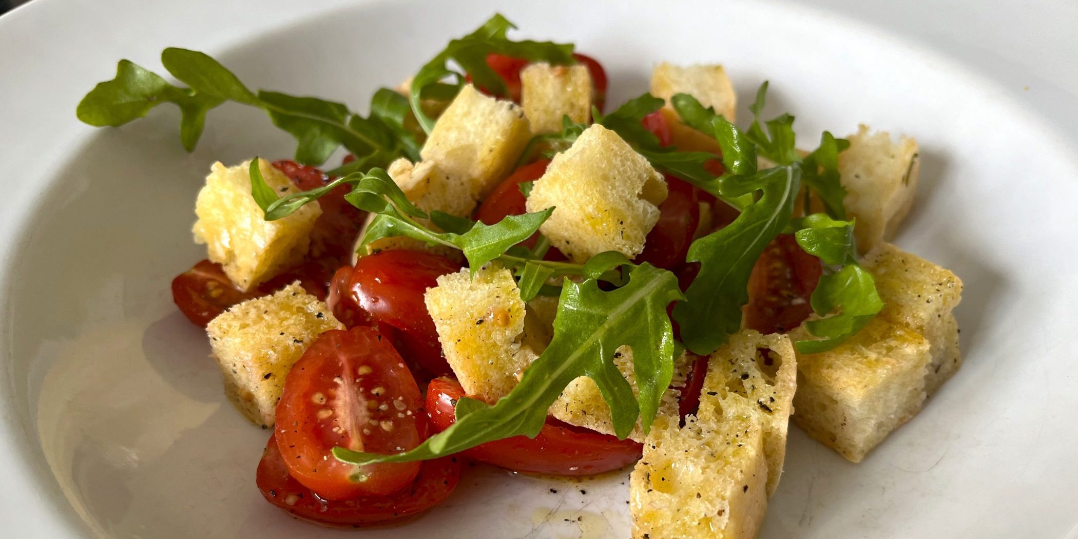 Essen fürs Hirn: Tomaten-Brot-Salat